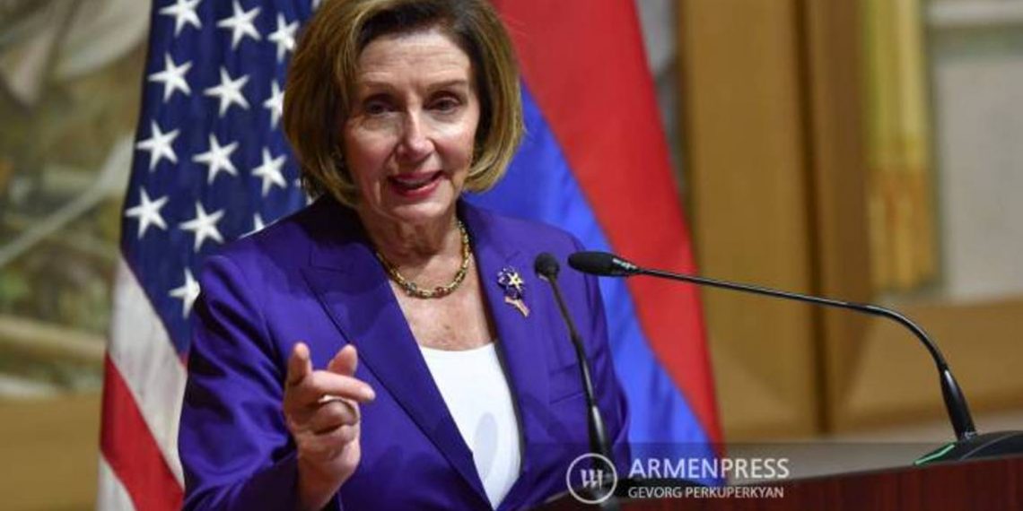 Пелоси видит окончательное урегулирование нагорно-карабахского конфликта исключительно путем переговоров