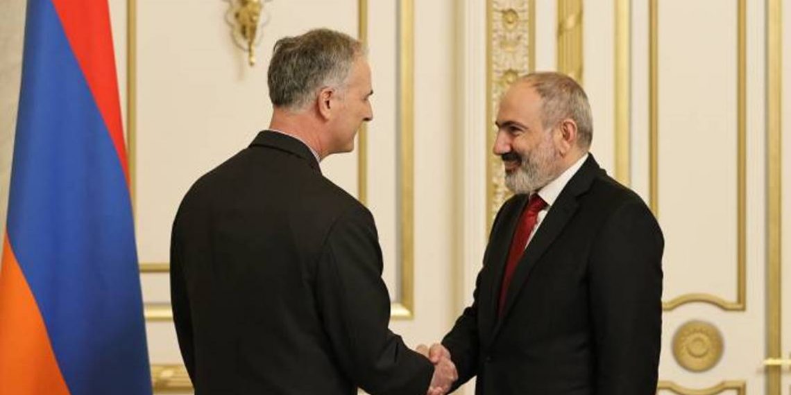 Никол Пашинян и Луис Боно обсудили вопросы урегулирования нагорно- карабахского конфликта