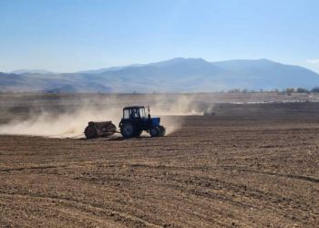 С азербайджанских позиций стреляли по мирным жителям Арцаха, выполнявшим сельскохозяйственные работы