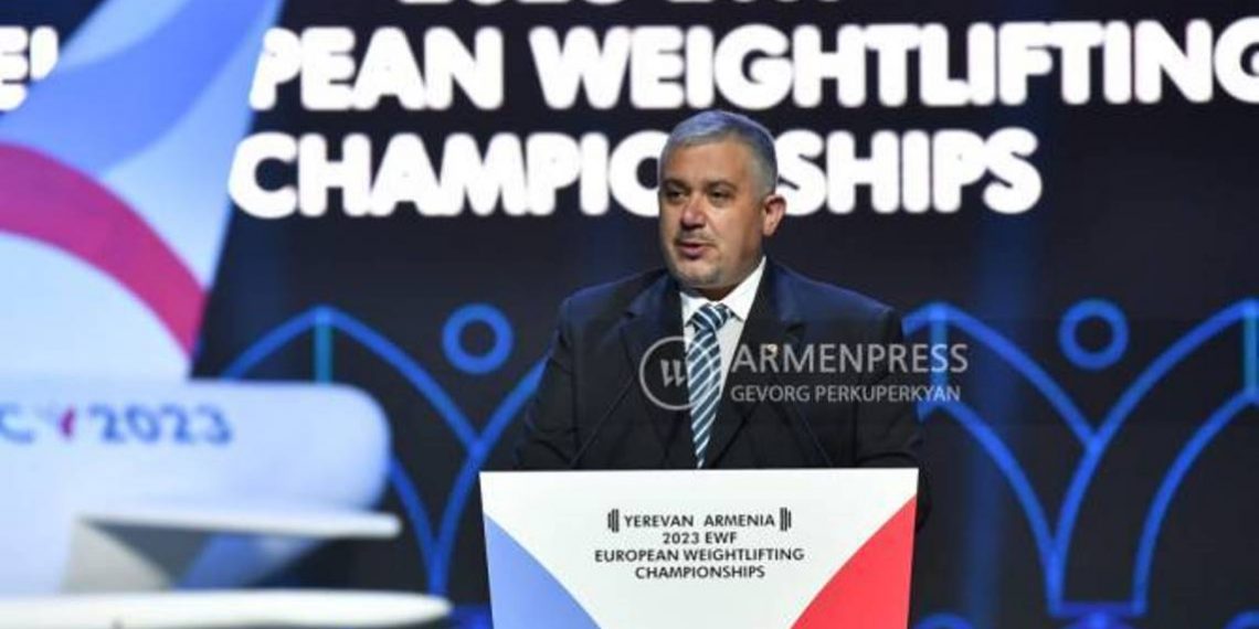 Антонио Конфлитти считает, что Армения имеет большие шансы принять в следующем году чемпионат мира по тяжелой атлетике