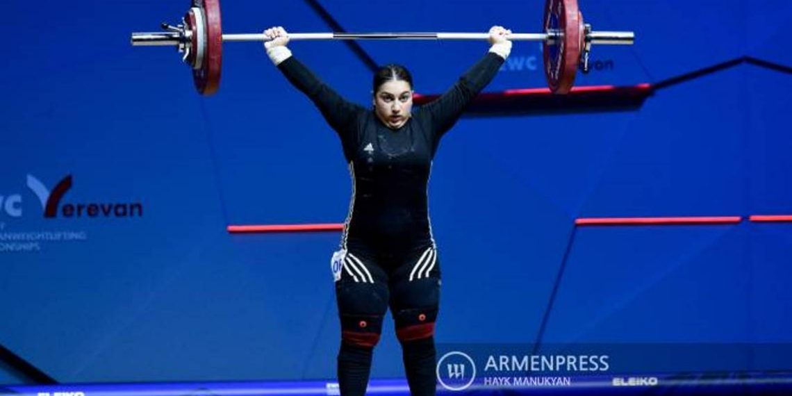 Тяжелоатлет Анна Амроян в подгруппе B весовой категории 81 кг заняла 6-е место