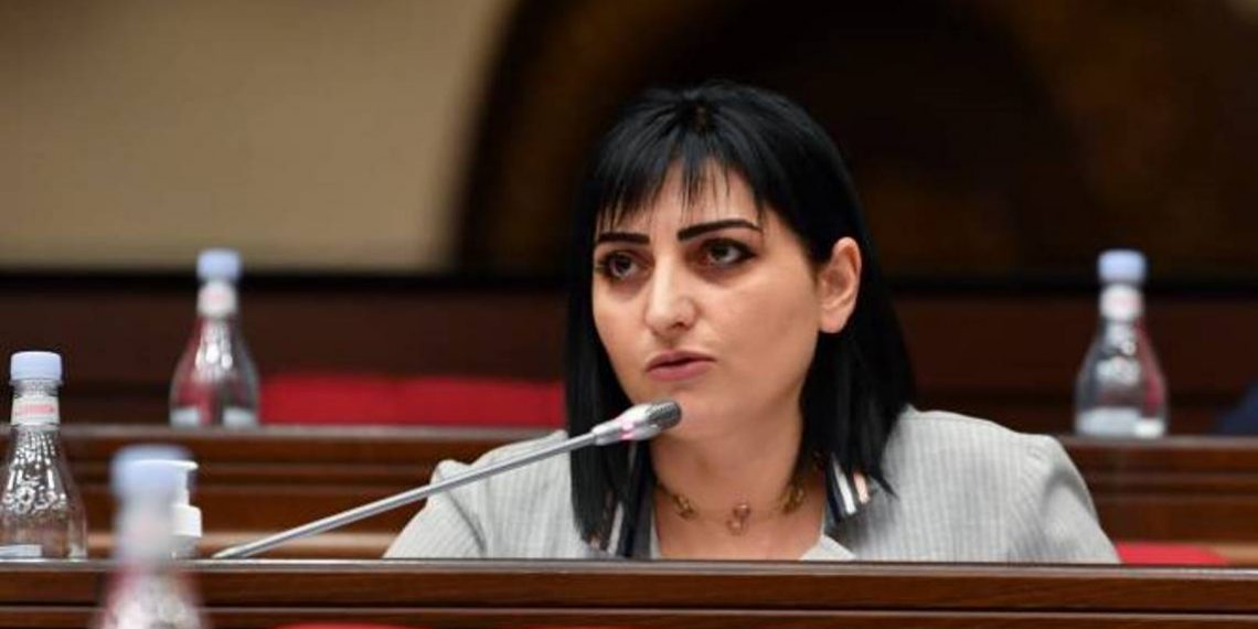 Тагуи Товмасян готовится подать заявления в правоохранительные органы по поводу инцидента в парламенте