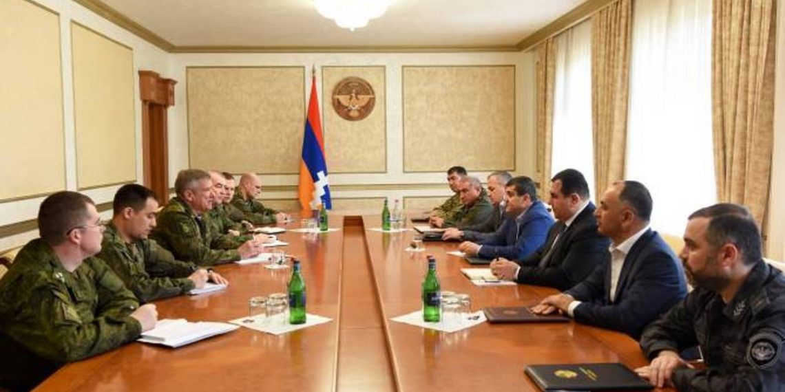 Президент Арцаха принял новоназначенного командующего российскими миротворческими силами