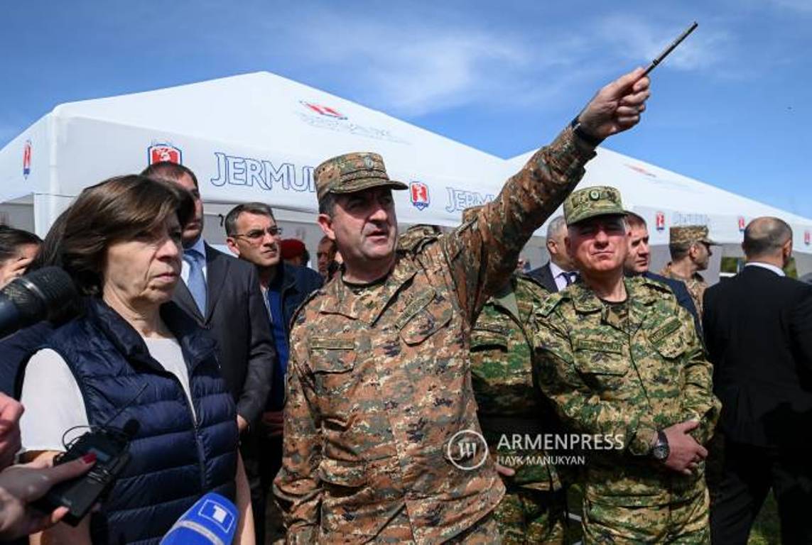 Эдвард Асрян представил министру иностранных дел Франции последствия военной агрессии Азербайджана против Армении