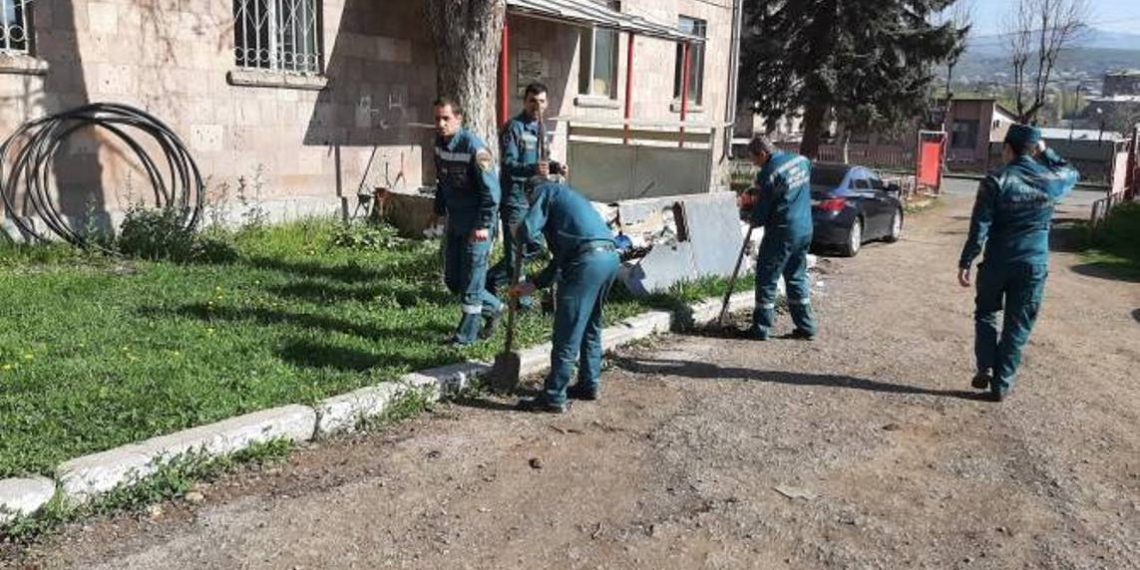 Все подразделения Спасательной службы МВД присоединились к общегосударственному субботнику