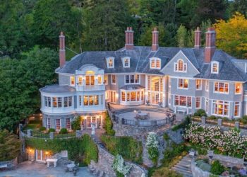 Особняк армянского филантропа Ассадура «Асо» О. Тавитяна в Массачусетсе выставлен на продажу