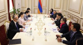 Спикер парламента Армении принял парламентского замминистра иностранных дел Японии