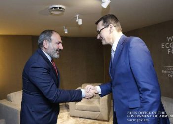 Премьер-министр Пашинян направил поздравительное послание председателю Совета министров Польши