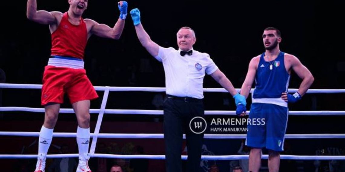 Боксер Давид Симонян стал золотым призером чемпионата Европы