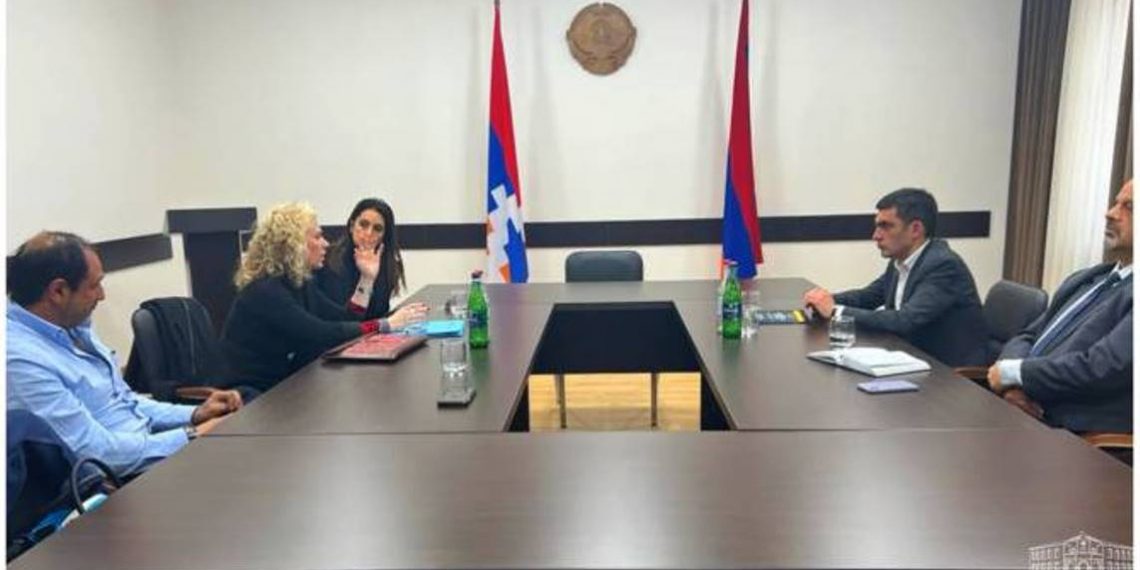 Глава МИД Арцаха принял соучредителя Института по предотвращению геноцидов им. Лемкина