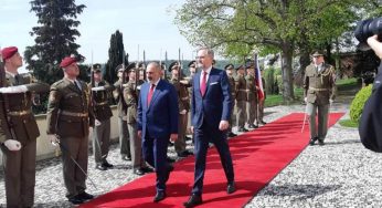 В Праге состоялась официальная церемония встречи премьер-министра Армении
