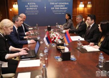 Спикер Парламента Армении в Анкаре на встрече с сербским коллегой представил агрессивные действия Азербайджана