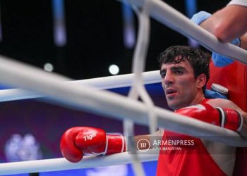 Боксер Ованнес Бачков начал борьбу на чемпионате мира с победы