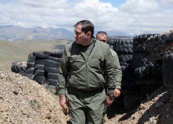 Министр обороны посетил юго-западную приграничную зону Армении