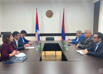 Министр иностранных дел Арцаха принял представителей руководства АРФД