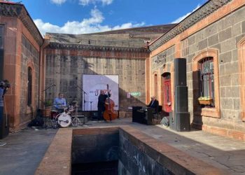 «Армяне в джазе, а джаз во дворе»: в Гюмри проходит ежегодный фестиваль джаза HAY-AT JAZZ