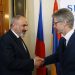 Премьер-министр Пашинян провел встречу с председателем Сената Чехии Милошем Выстрчилом