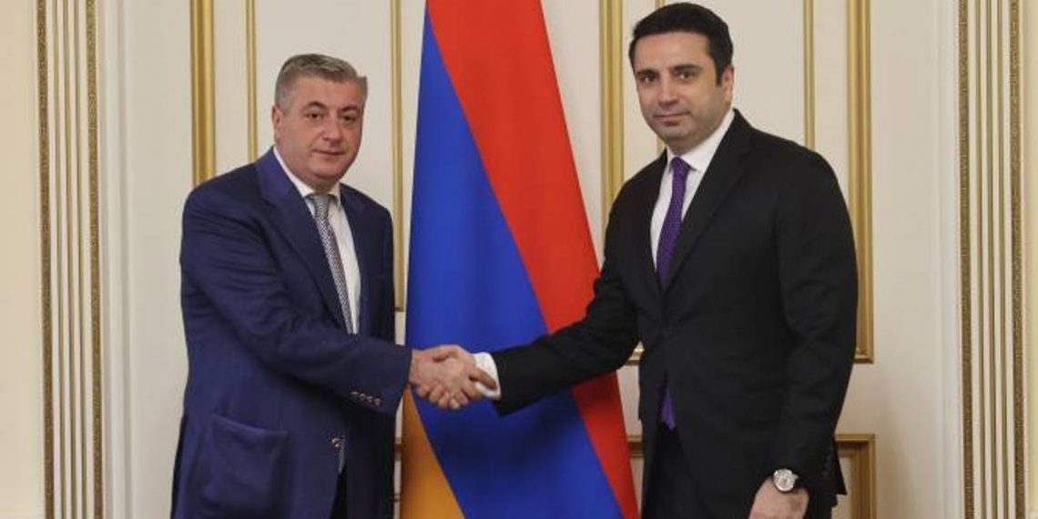 Спикер Парламента Армении принял делегацию во главе с председателем комиссии Парламента Грузии по региональной политике