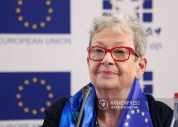 Права и безопасность армян Нагорного Карабаха должны быть гарантированы: посол ЕС о международном механизме
