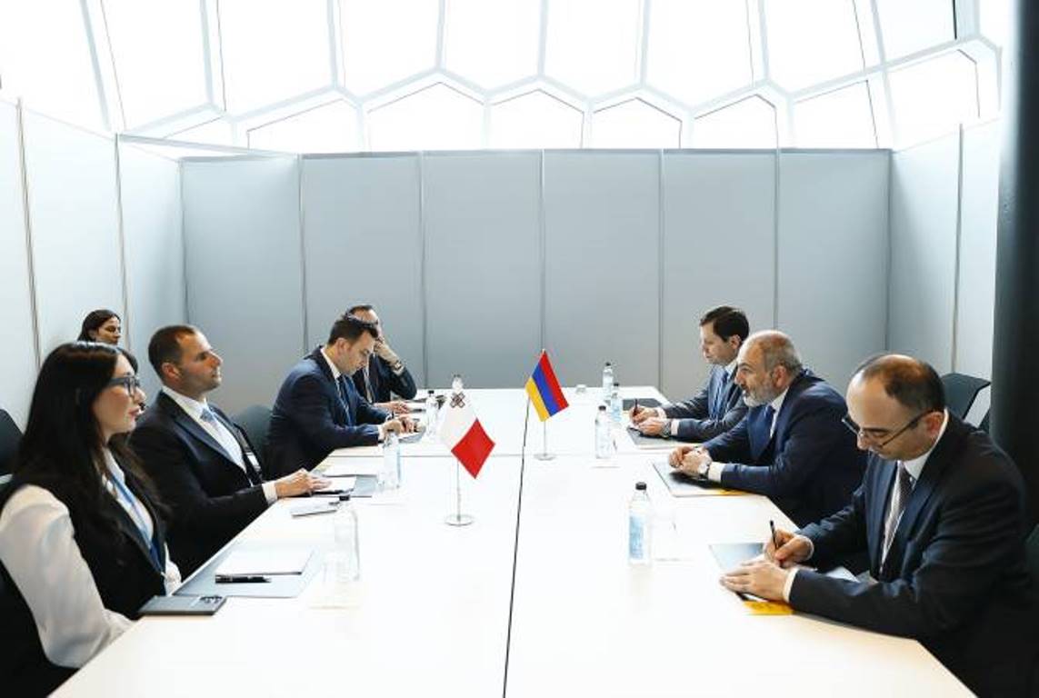 Премьер-министр Никол Пашинян провел встречу с премьер-министром Мальты