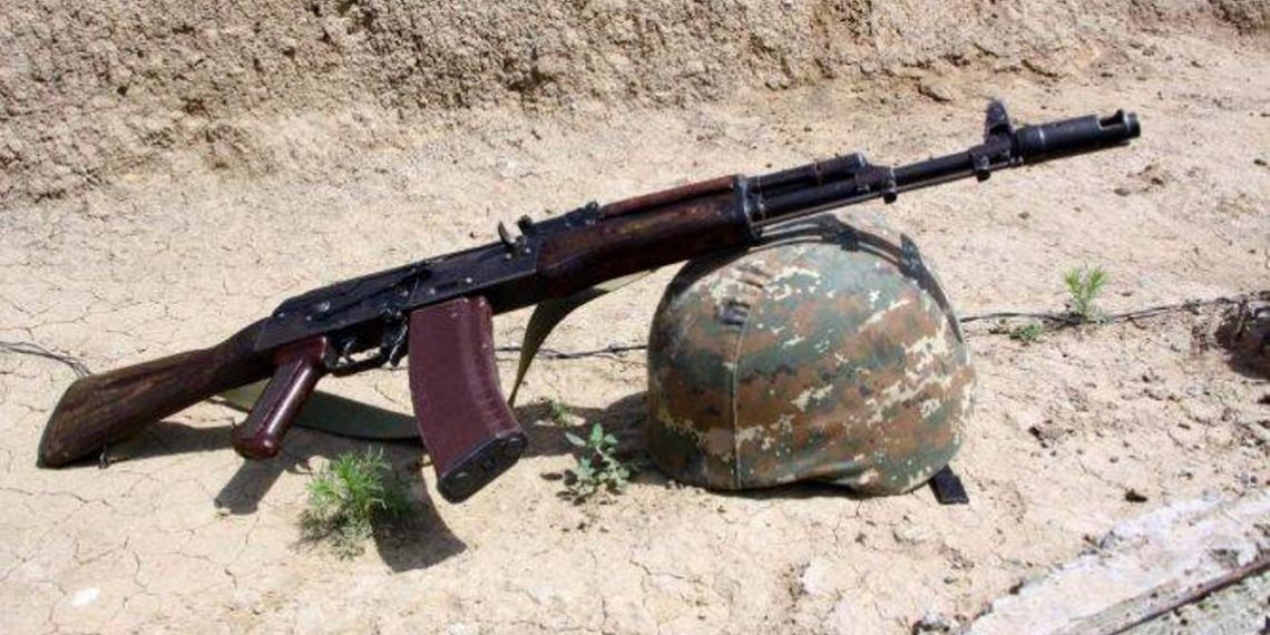 Получивший в Сотке ранение военнослужащий ВС Армении скончался по дороге в госпиталь