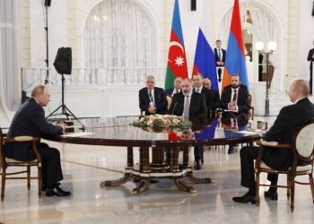 Кремль сообщит о возможности контактов между Путиным, Пашиняном и Алиевым: Песков