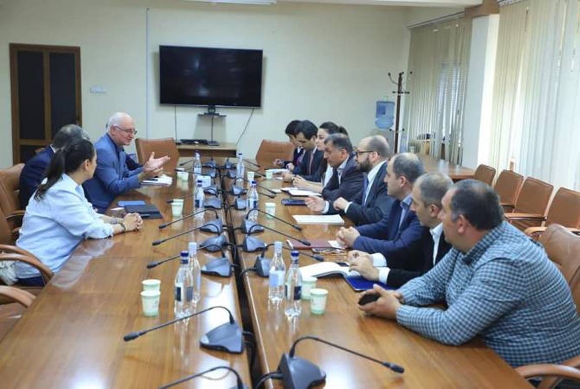 Замминистра экономики Армении обсудил с иранской компанией возможность создания совместных предприятий