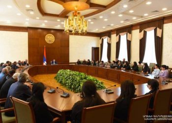 Президент Арцаха встретился с родственниками военнослужащих, погибших в 44- дневной войне