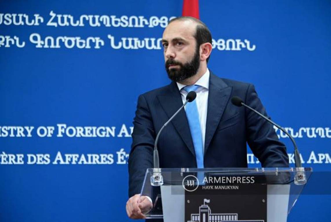 Глава МИД Армении ожидает активных шагов Великобритании по открытию Лачинского коридора