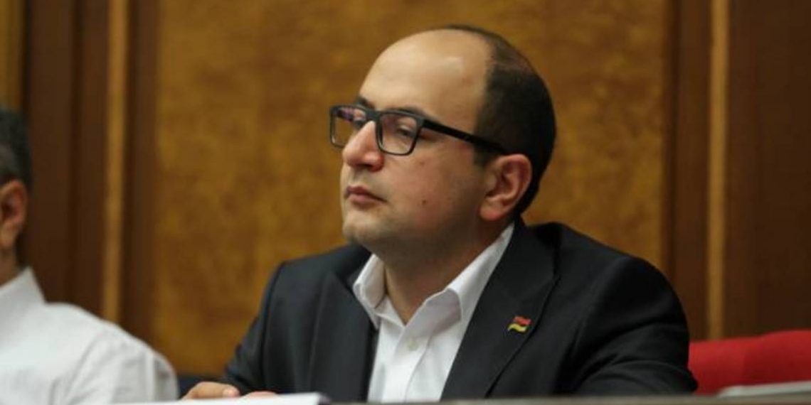 Депутат от оппозиции не видит национальной консолидации для смены власти