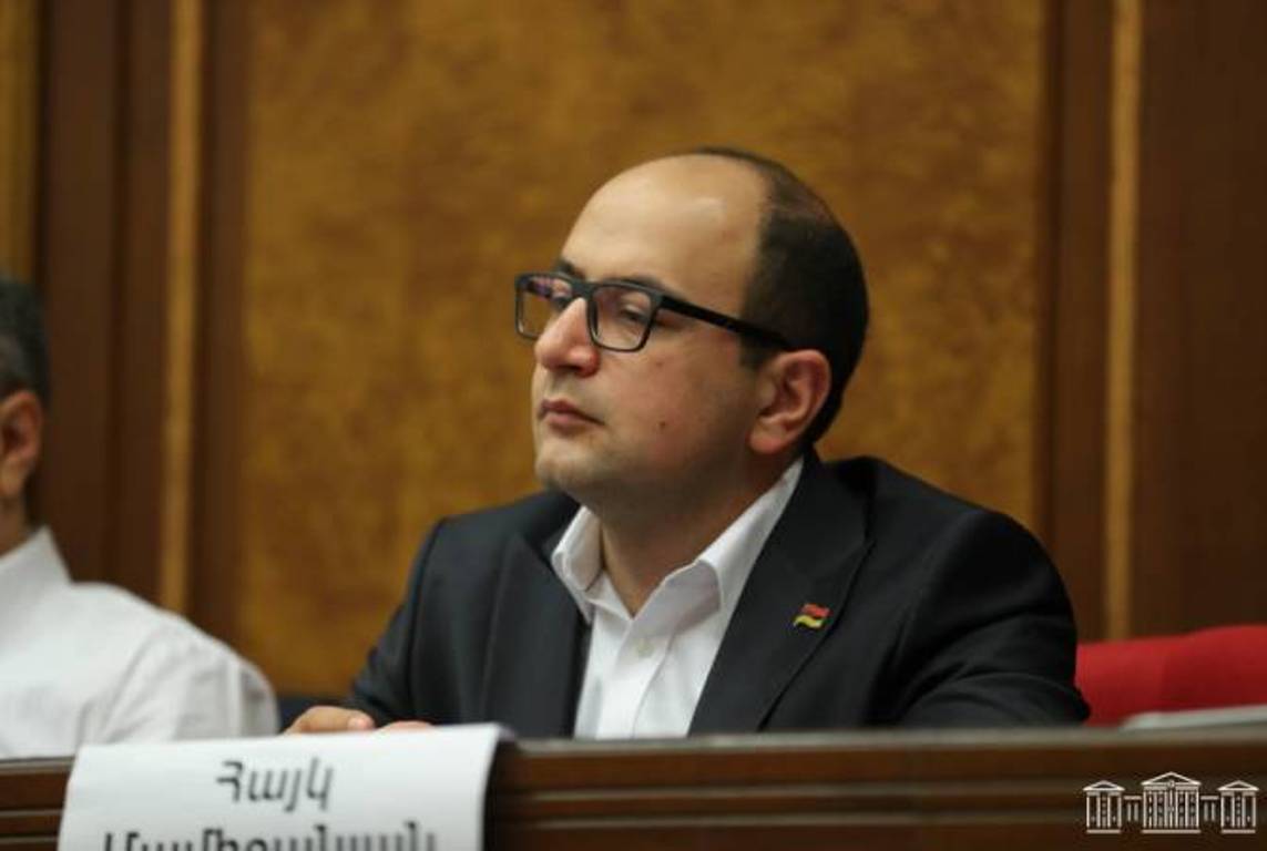 Депутат от оппозиции не видит национальной консолидации для смены власти