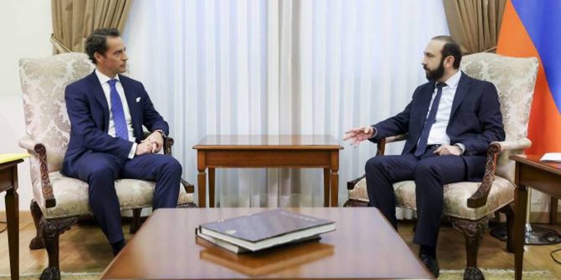 Министр иностранных дел Армении принял специального представителя генерального секретаря НАТО