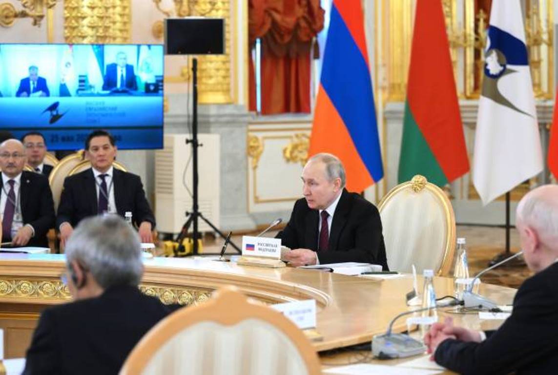 Нужно стремиться к одинаково высокому уровню развития стран ЕАЭС, хотя за Арменией сложно будет угнаться: Путин