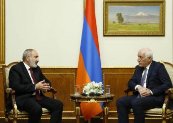 Премьер-министр Пашинян провел встречу с президентом Хачатуряном