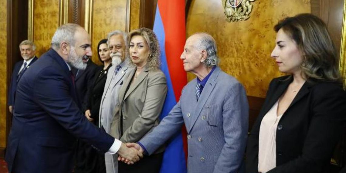 Премьер-министр Пашинян принял новоизбранных членов Центрального правления Армянской либерально-демократической партии