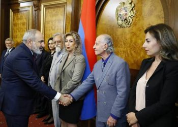 Премьер-министр Пашинян принял новоизбранных членов Центрального правления Армянской либерально-демократической партии