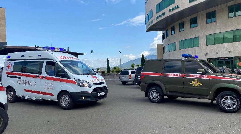 Из Арцаха  в Армению в сопровождении российских миротворцев перевезены 9 пациентов, находящихся в тяжелом состоянии